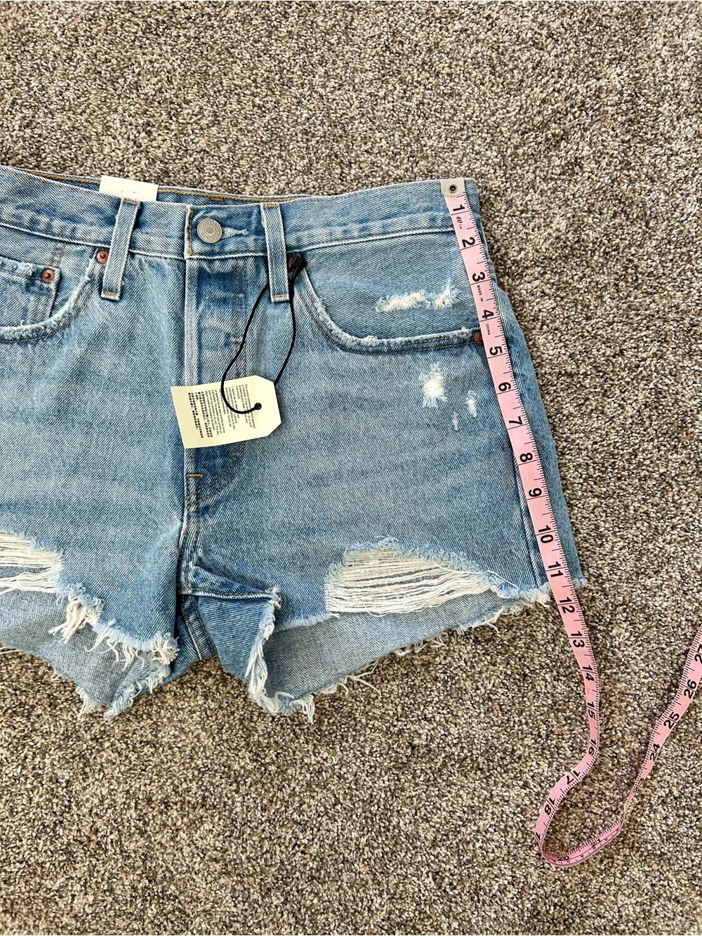 Levi’s 501 Cut Off Shorts - Picture 8 of 9